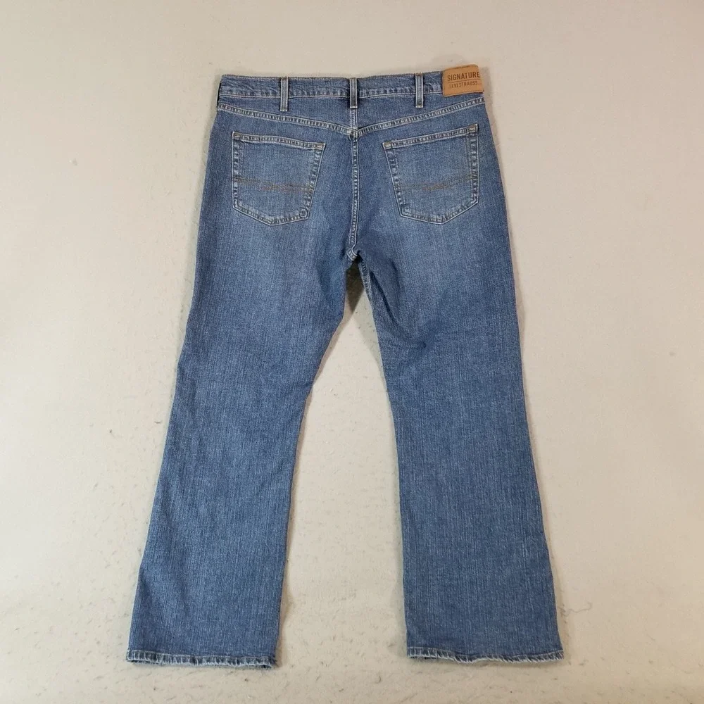 Levi's Signature jeans men's 38x30 Regular fit bootcut blue stretch denim pants